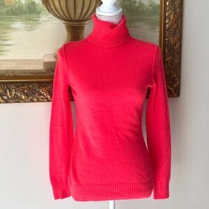 AQUA Cashmere Turtleneck Bright Pink Lightweight Sweater Sz M